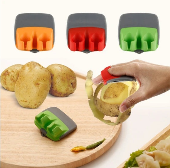 Creative finger fruit peeler